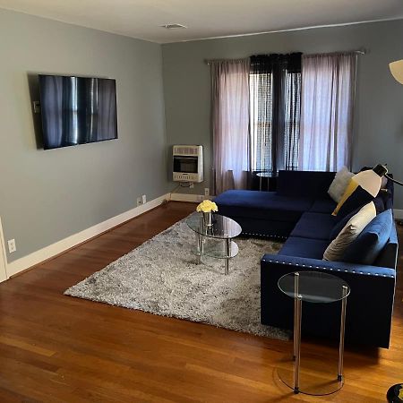 2Nd Level Duplex, Downtown Houston Near Toyota Center, Smoking Allowed On Balcony! Appartamento Esterno foto